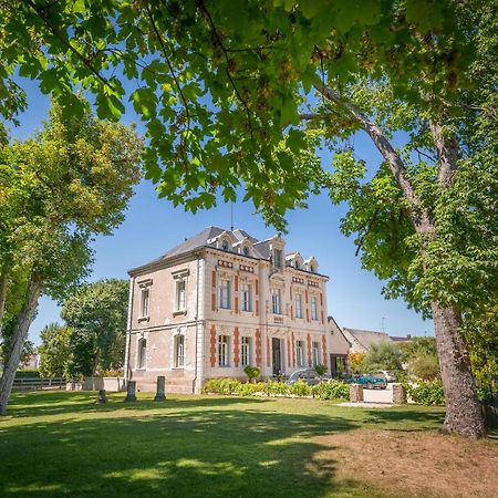 Appartement Du Chateau De La Caillerie Avoine Exterior foto